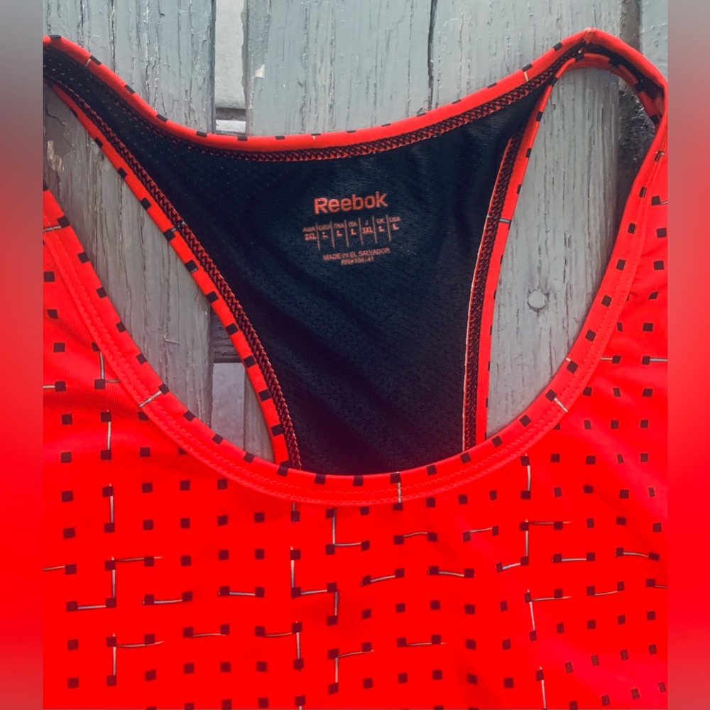 Reebok‎ Red Racerback Activewear Sleeveless Shirt - Picture 5 of 6